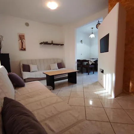 Allegra Villa Valtura